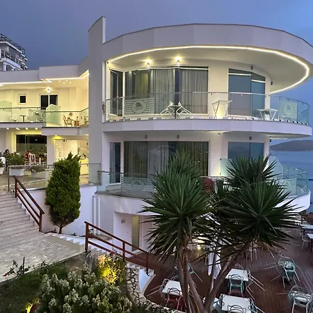 Delfini Hotel