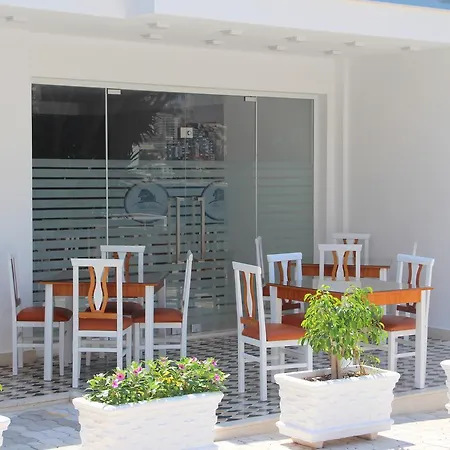 Delfini Hotel