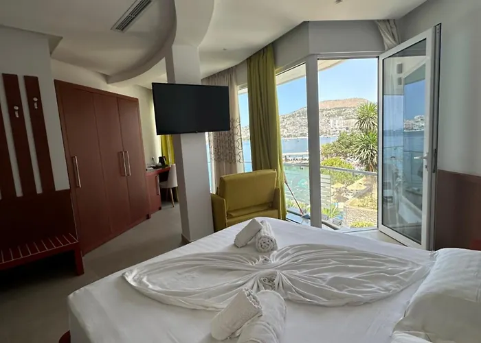 Otel Delfini Saranda