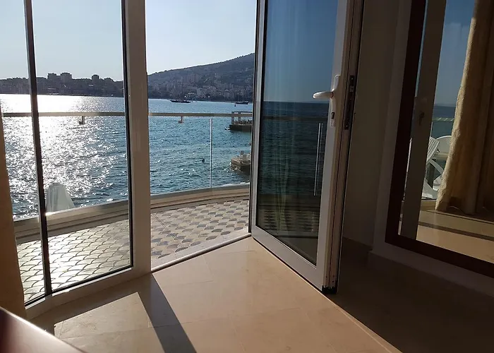 Delfini Hotel Sarandë